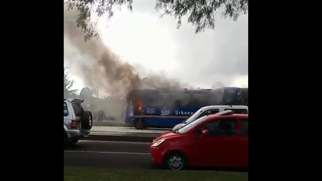 Un bus del Sitp se incendió. Foto: