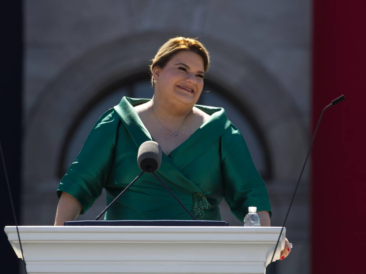 El nuevo Gobierno de Puerto Rico tomó posesión en medio de un ambiente polarizado