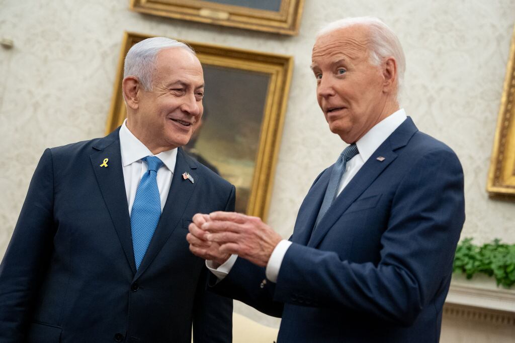 Joe Biden y Benjamin Netanyahu. (Photo by Andrew Harnik/Getty Images)