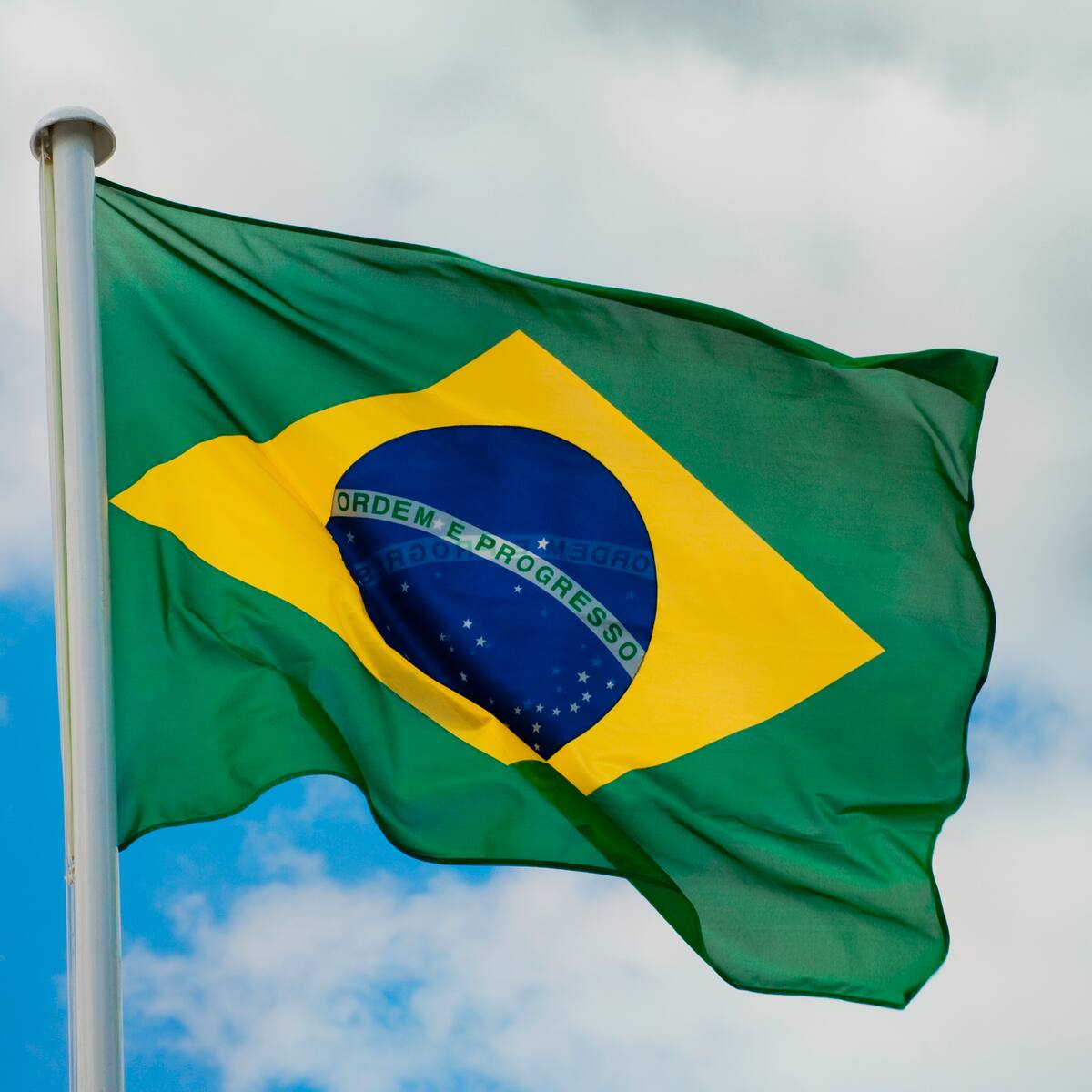 Autoridades encienden alarmas en Brasil por aumento de grupos neonazis