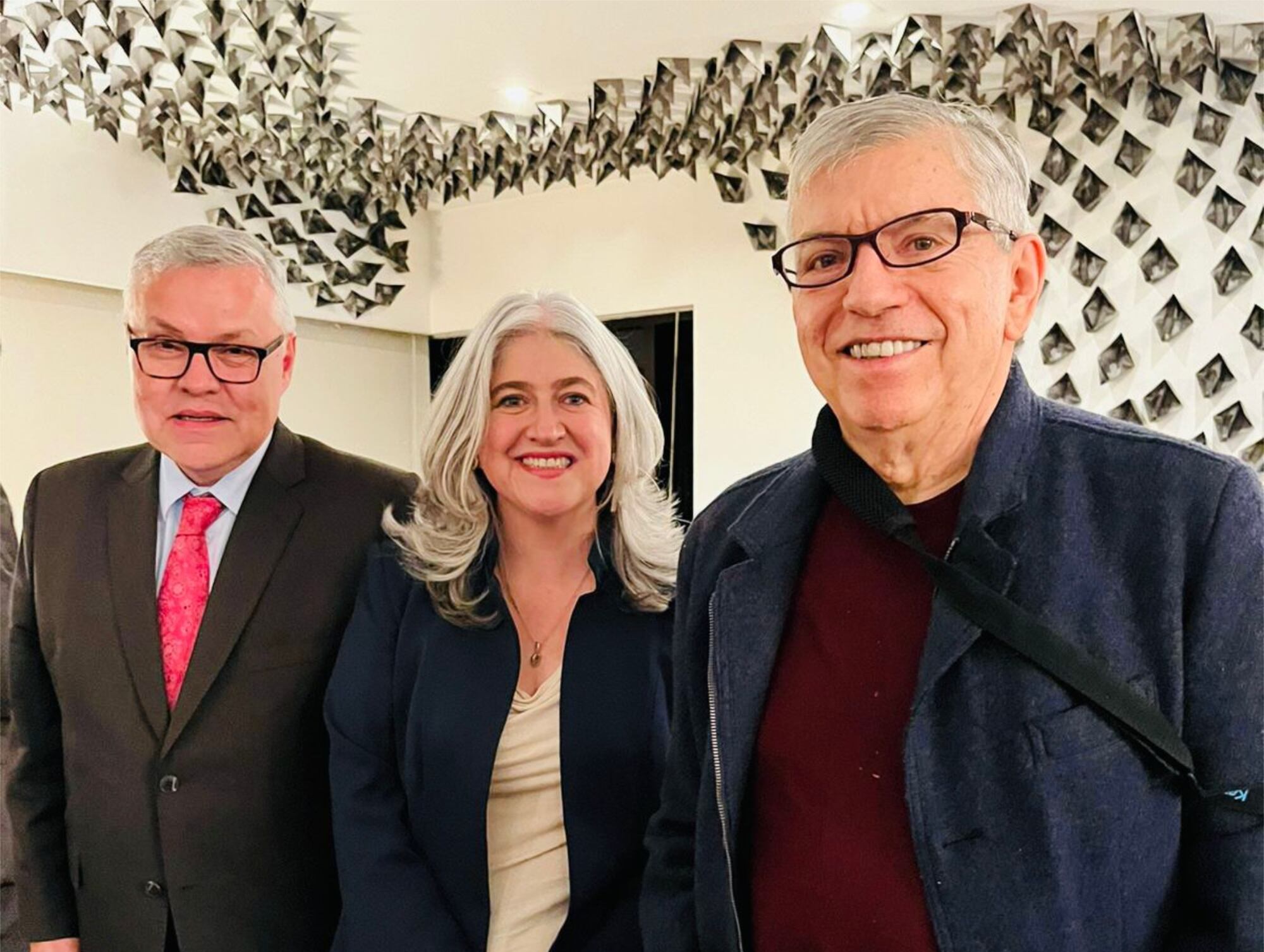 Néstor Osuna, Catalina Velasco y César Gaviria. Foto: Partido Liberal
