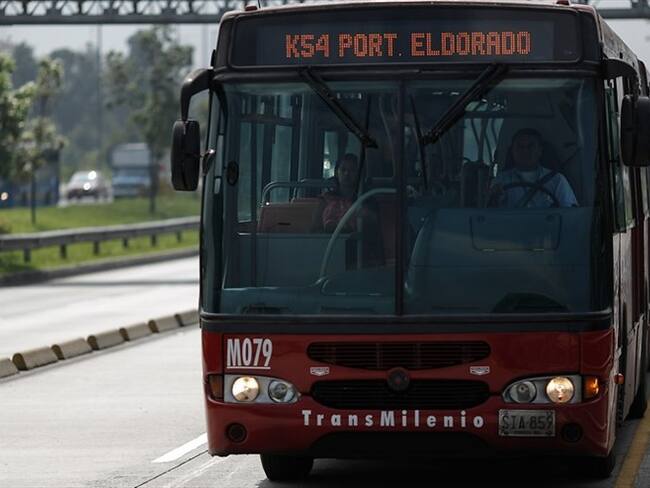 Denuncian atraco masivo en la estación de Toberín de Transmilenio. Foto: Getty Images