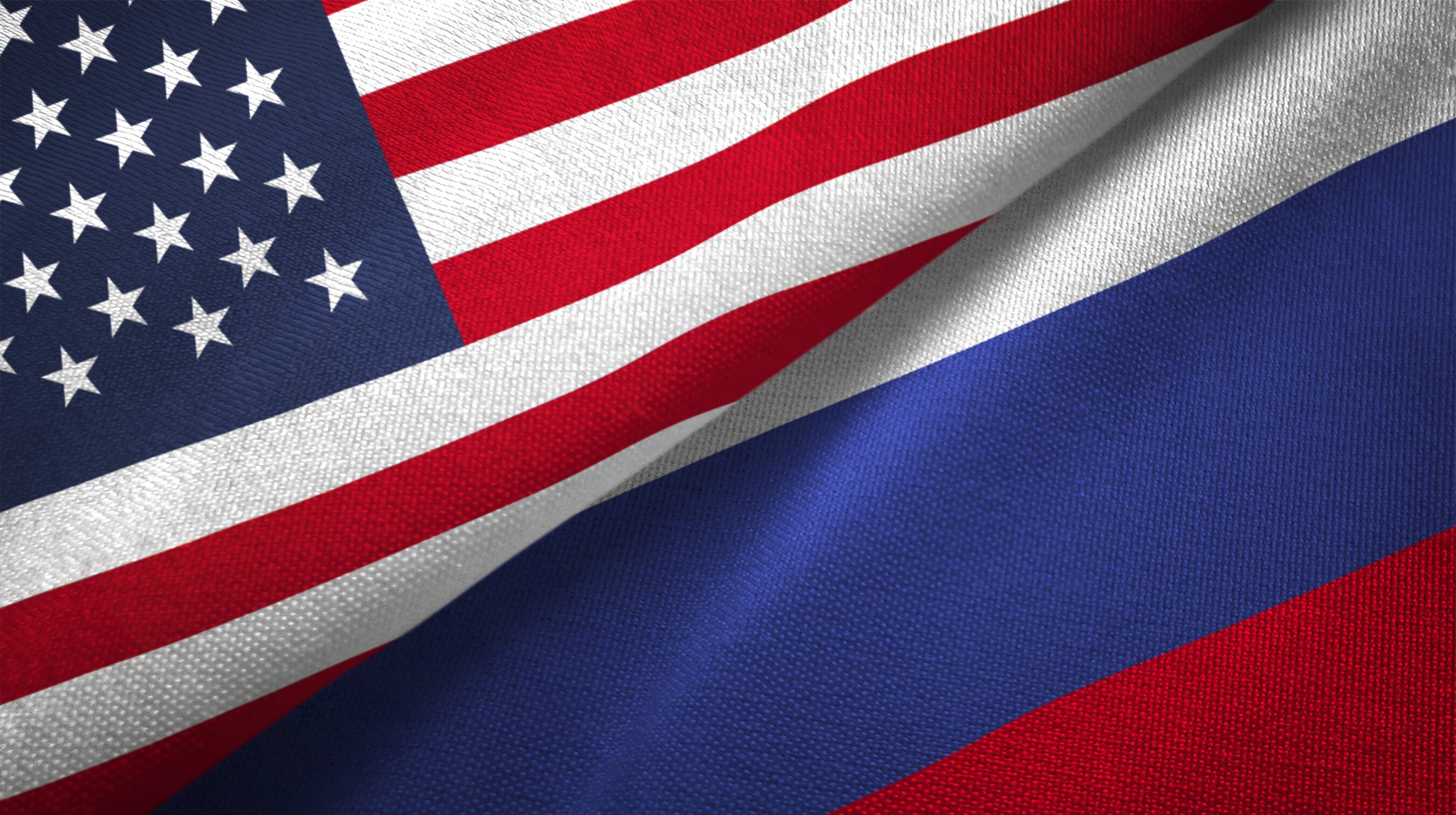 Bandera de Estados Unidos y Rusia. FOTO: Getty Images