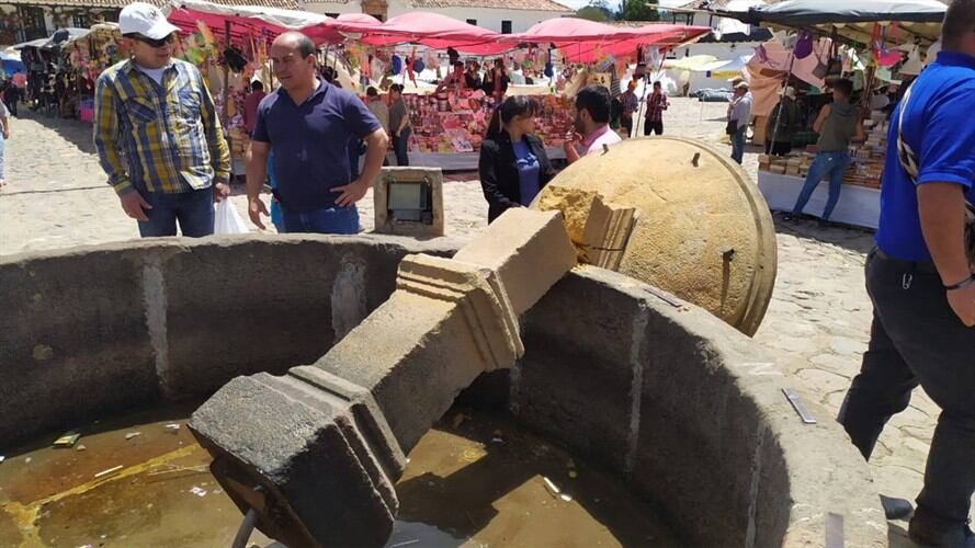 Víctor Hugo Forero, alcalde de Villa de Leyva, sostuvo que se está investigando si otras fueron las causas de la caída de la pila.. Foto: Suministrada.
