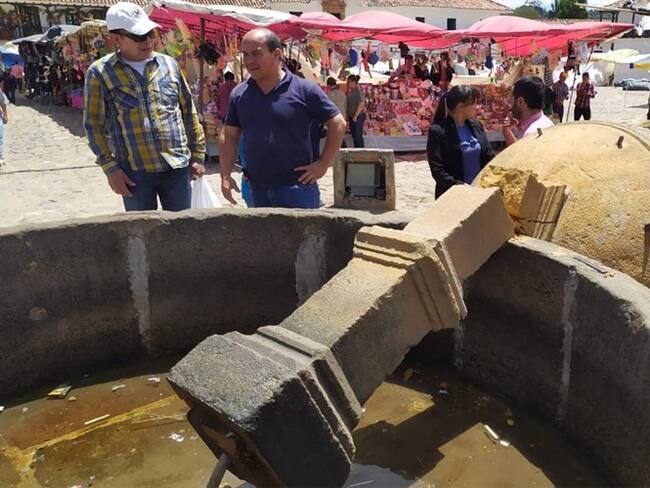 Víctor Hugo Forero, alcalde de Villa de Leyva, sostuvo que se está investigando si otras fueron las causas de la caída de la pila.. Foto: Suministrada.