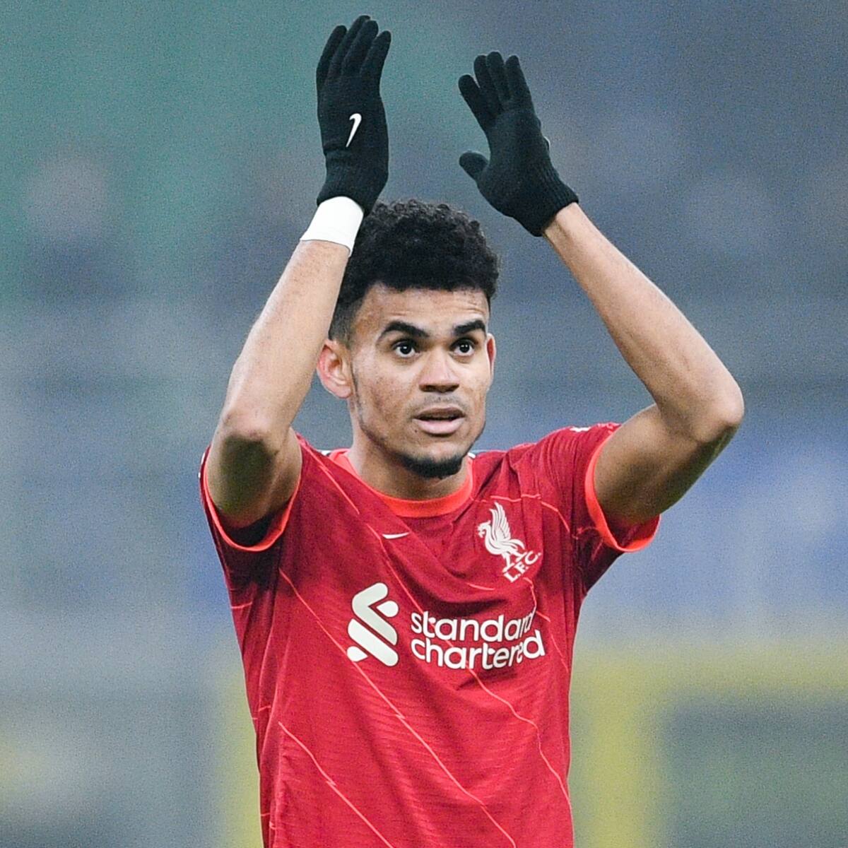 Video: ¡Se la picó al arquero! El primer gol de Luis Díaz con el Liverpool