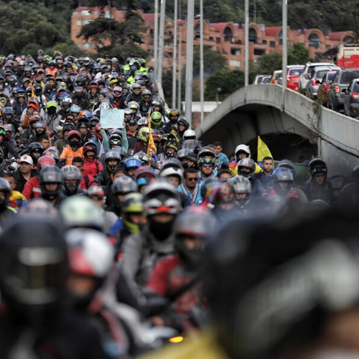 Abecé de la restricción del parrillero en moto en Bogotá: así quedó la nueva medida