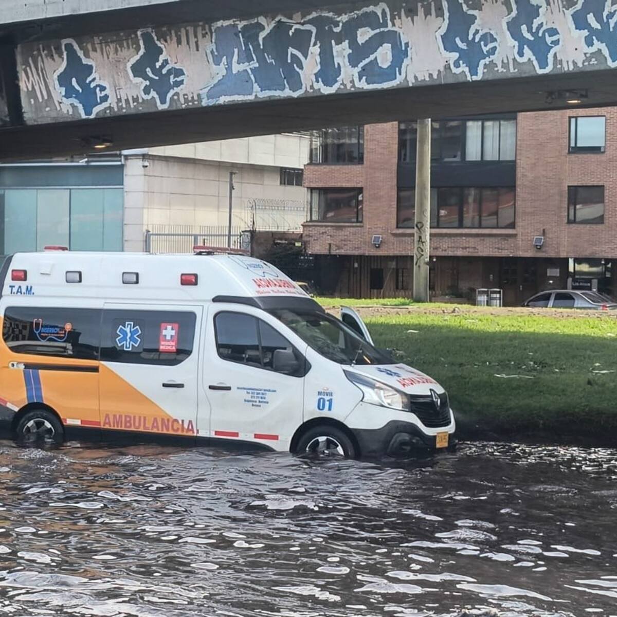 Fuertes lluvias provocan graves afectaciones en la movilidad de Bogotá: puntos críticos
