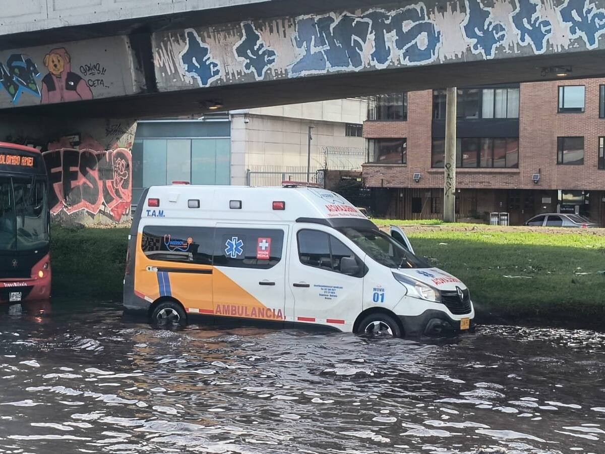 Fuertes lluvias provocan graves afectaciones en la movilidad de Bogotá: puntos críticos