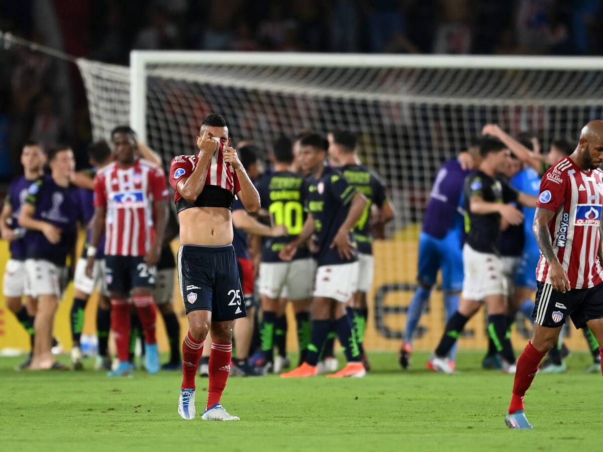Goleado y eliminado: Junior cayó 0-4 ante Unión de Santafe en la Copa Sudamericana