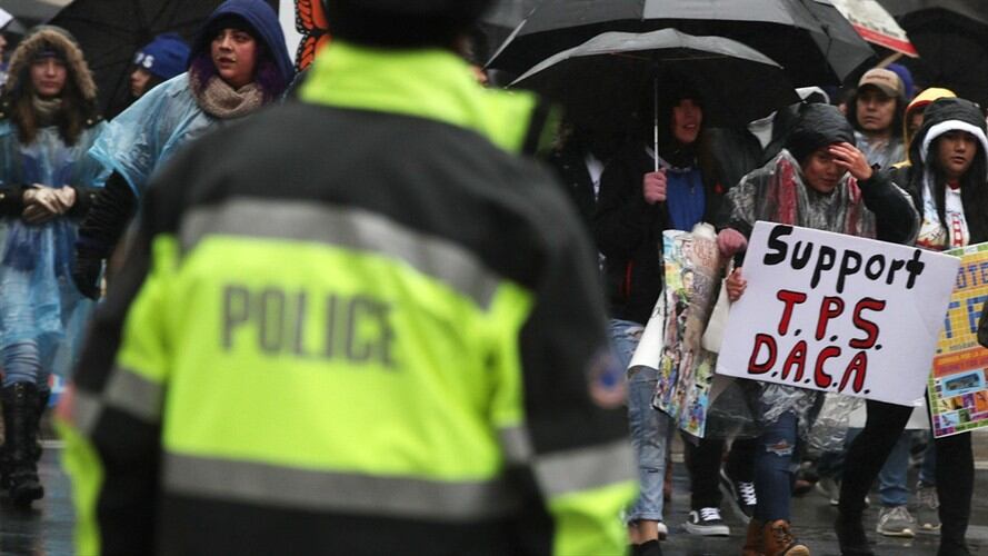 Cámara baja de EEUU aprueba proyecto de ley migratoria que protege a "soñadores" y TPS. Foto: Getty Images