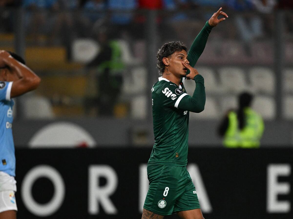Con golazo de Richard Ríos, Palmerias le ganó 3-2 a Sporting Cristal en Copa Libertadores