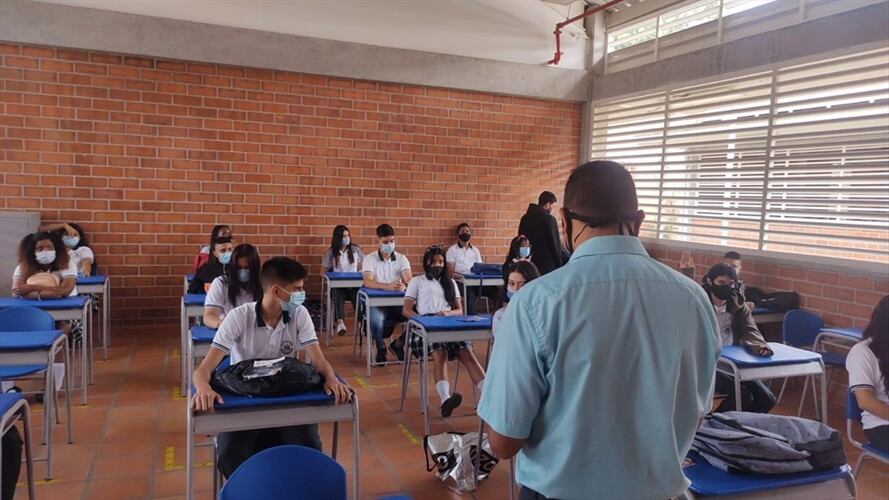 Juez falla a favor de la Alcaldía de Cali y ordena el regreso a clases. Foto: Erika Rebolledo