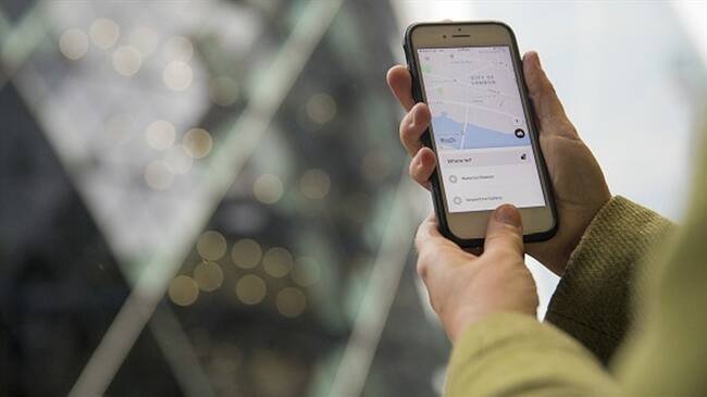 Gobierno no descarta presentar su propio proyecto para reglamentar las plataformas de transporte. Foto: Getty Images