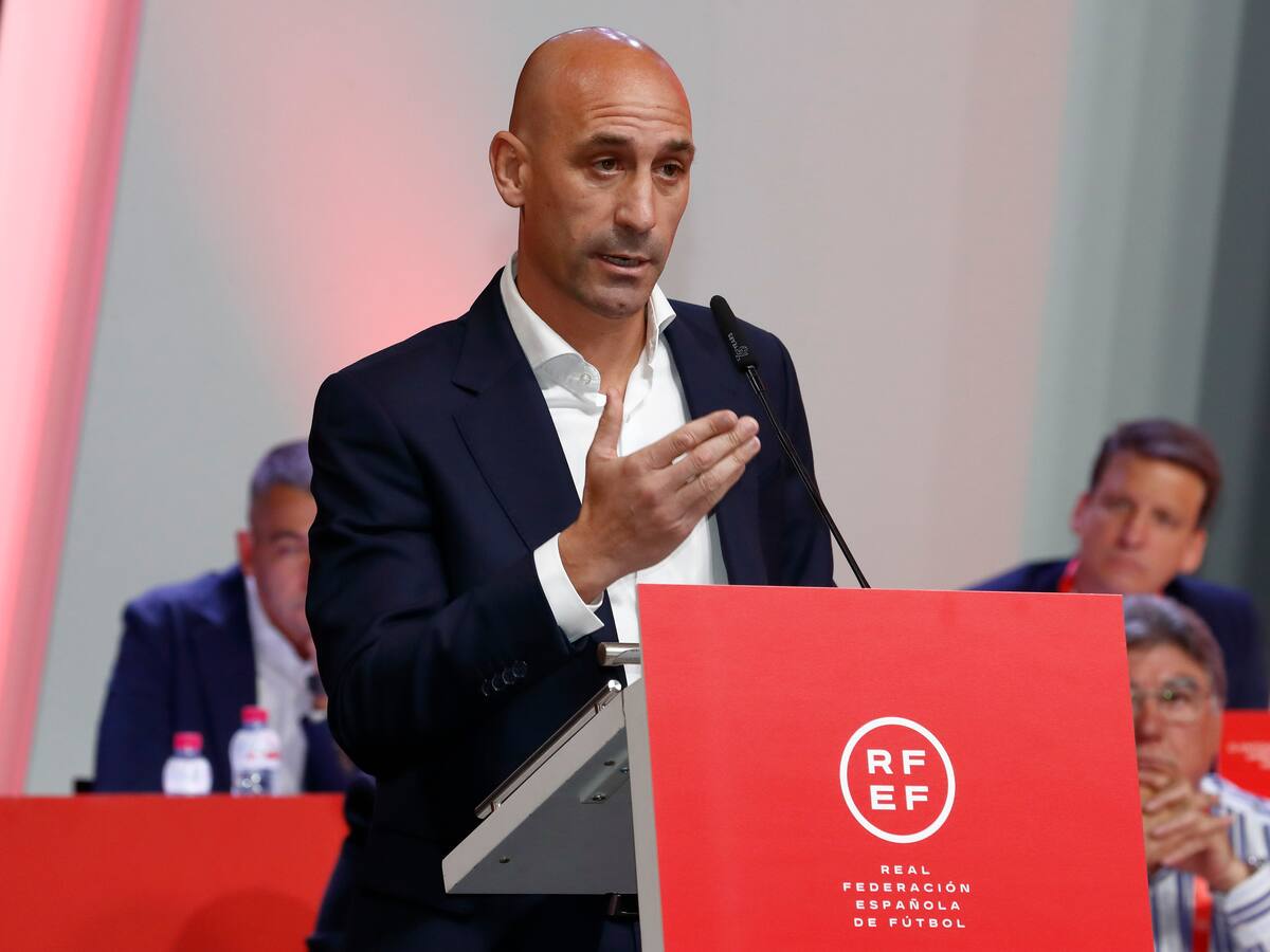 Si Luis Rubiales dimite, es como si reconociera los hechos: presidente del CENAFE