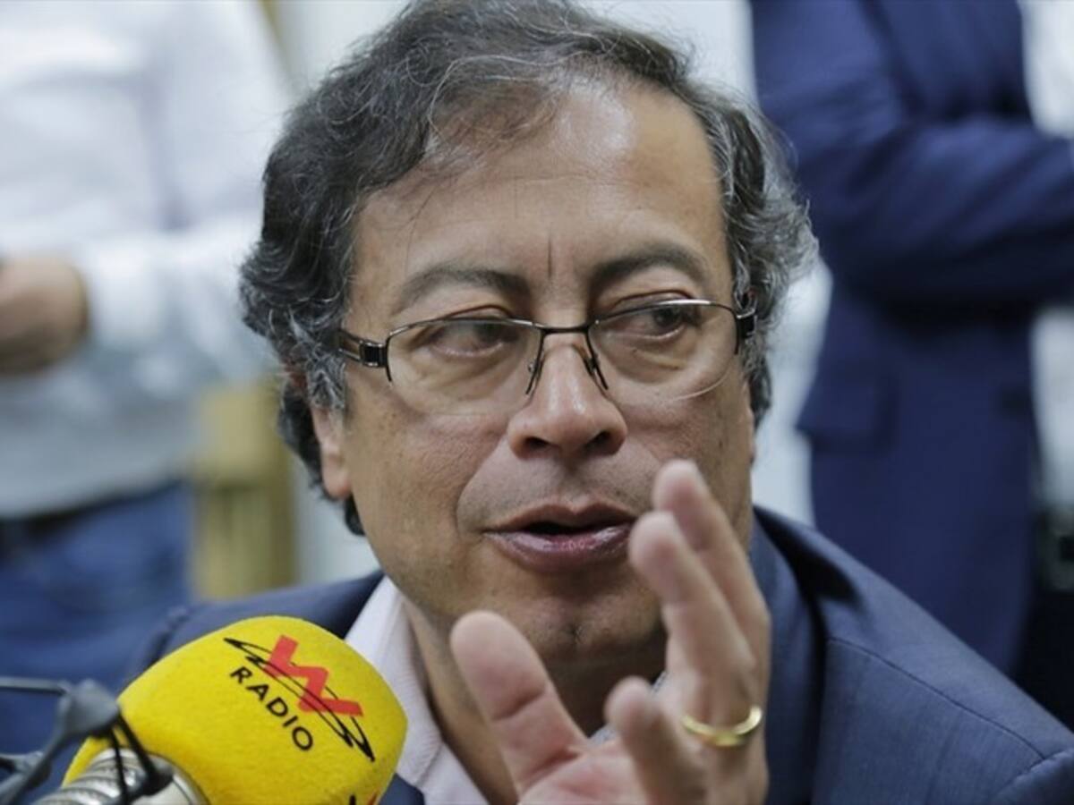 Gustavo Petro dice que disidencias de Farc son una "construcción premeditada del Gobierno"