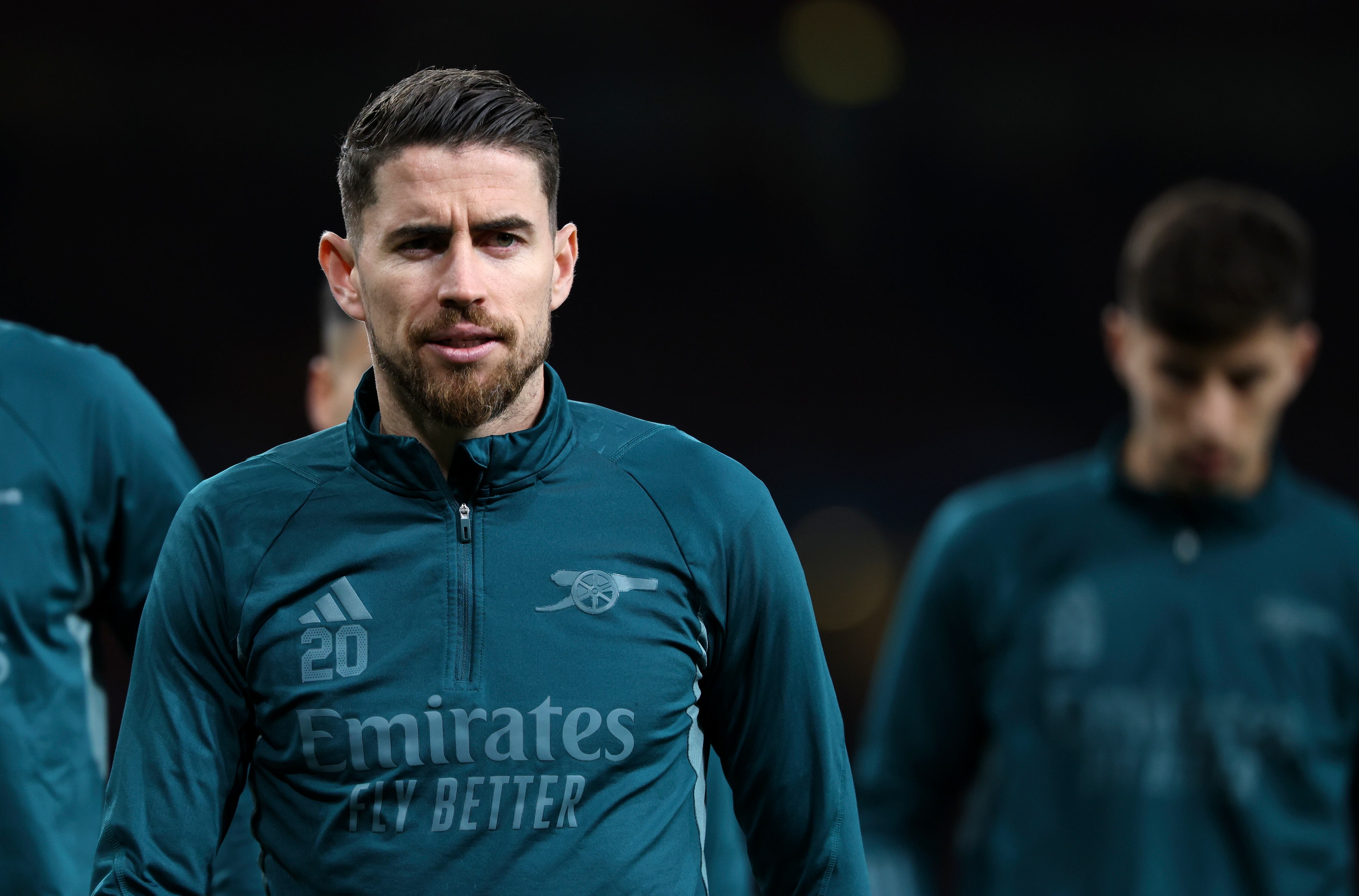 London (United Kingdom), 08/11/2023.- Jorginho of Arsenal warms up prior to the UEFA Champions League Group B match between Arsenal and Sevilla FC in London, Britain, 08 November 2023. (Liga de Campeones, Reino Unido, Londres) EFE/EPA/ISABEL INFANTES