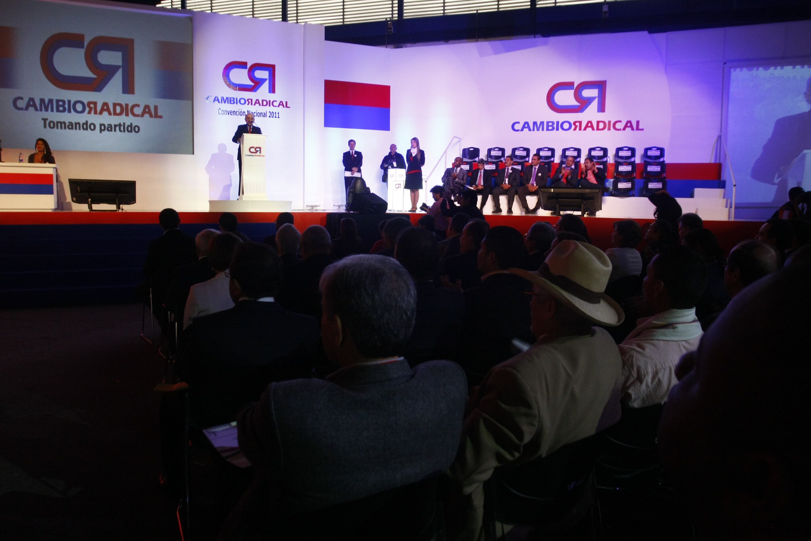 EN CORFERIAS SE REUNE LA CONVENCION DEL PARTIDO CAMBIO RADICAL, CON REPRESENTANES DE TODO EL PAIS. (COLPRENSA / CHRISTIAN CASTILLO M).