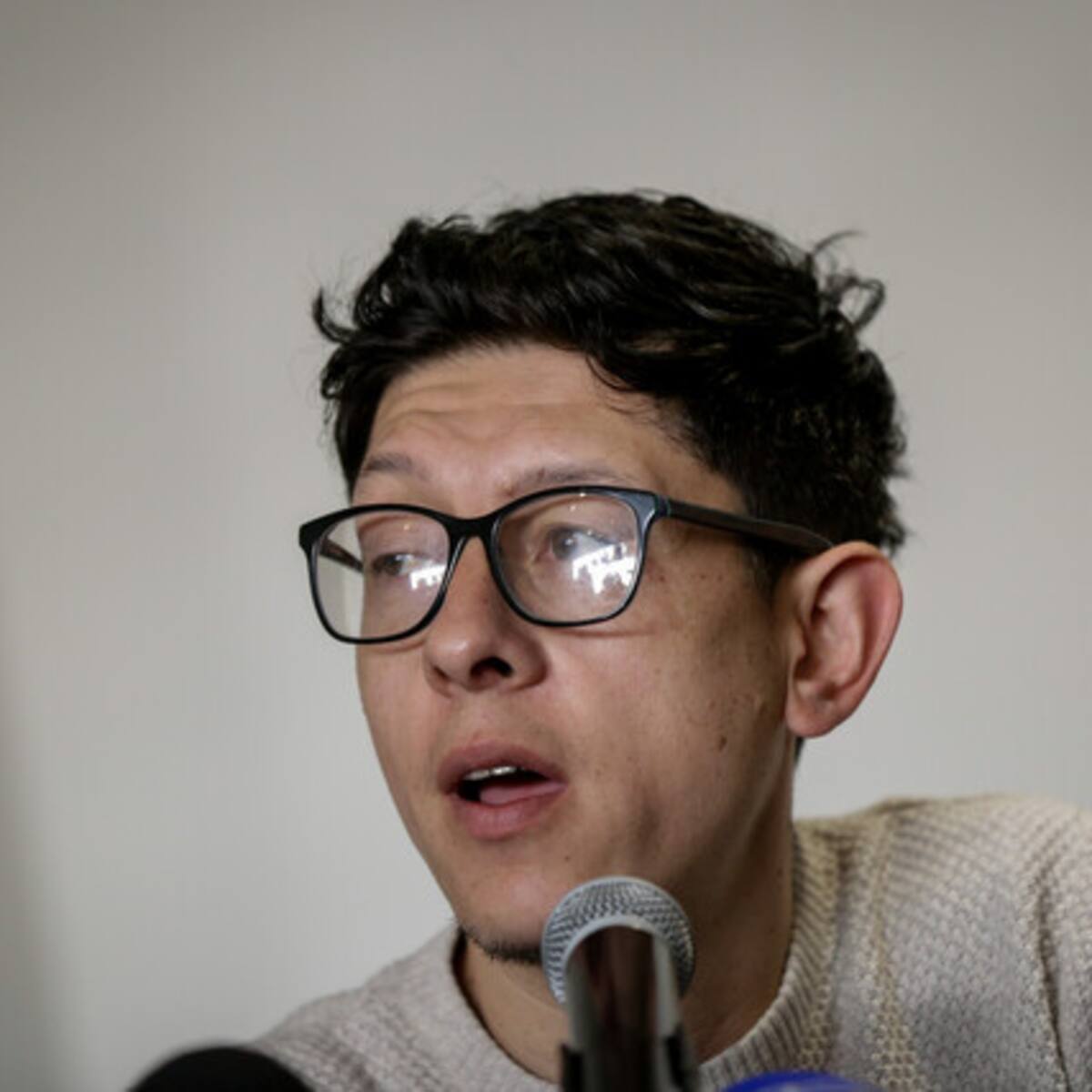 No nos interesa poner un espejo retrovisor, queremos ir hacia delante: Daniel Rojas