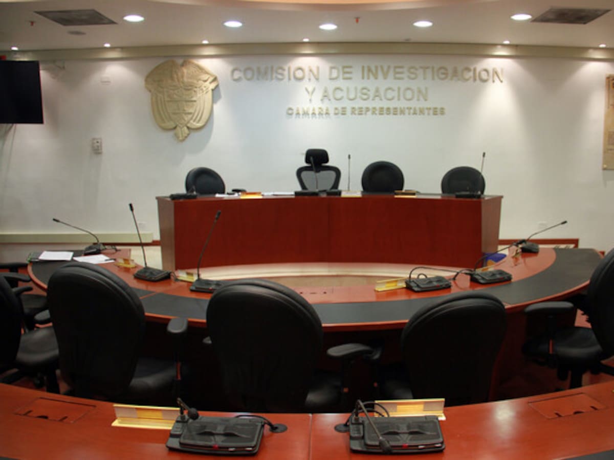 Comisión de Acusación no investigará al fiscal por caso de sus empleadas domésticas