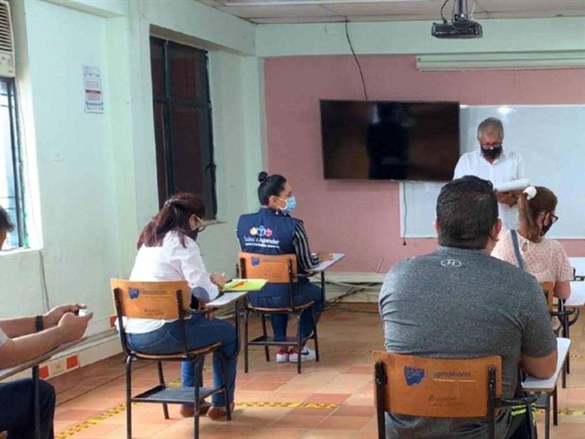 Colegios públicos de Piedecuesta iniciaron alternancia