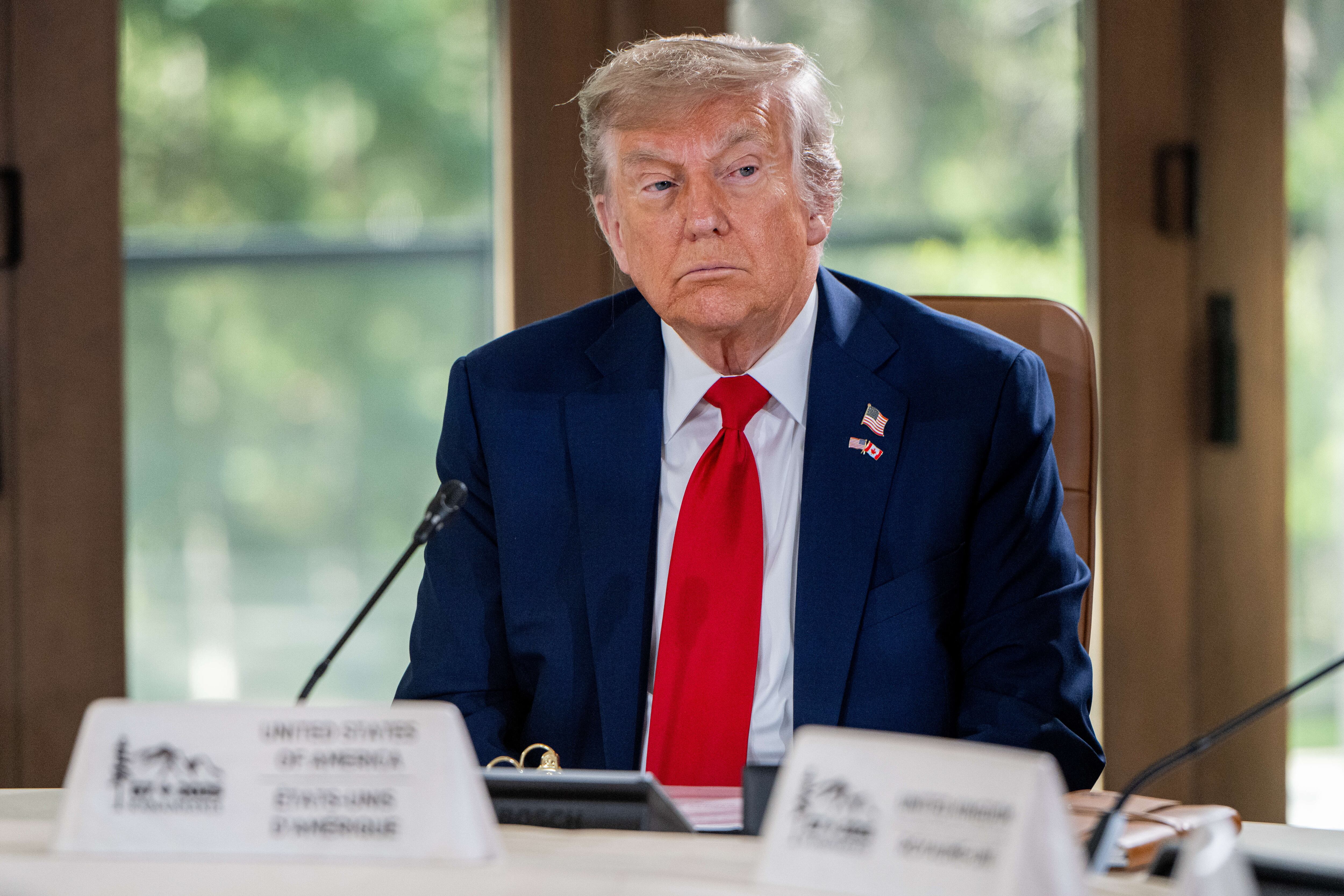 Tribunal de EEUU devolvió a Trump el control de la Guardia Nacional en Los Ángeles. Foto: EFE/EPA/SPENCER COLBY