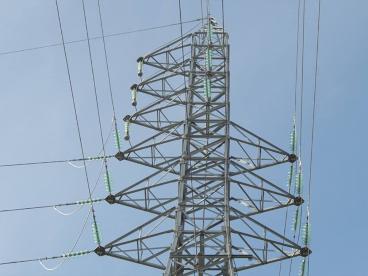 Fue restablecido el servicio de energía en Tumaco tras atentado terrorista