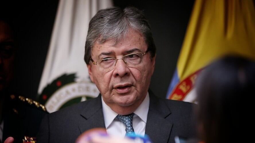 En una declaración pública, el Partido Conservador anunció su apoyo al ministro de Defensa, Carlos Holmes Trujillo. Foto: Colprensa / CAMILA DÍAZ