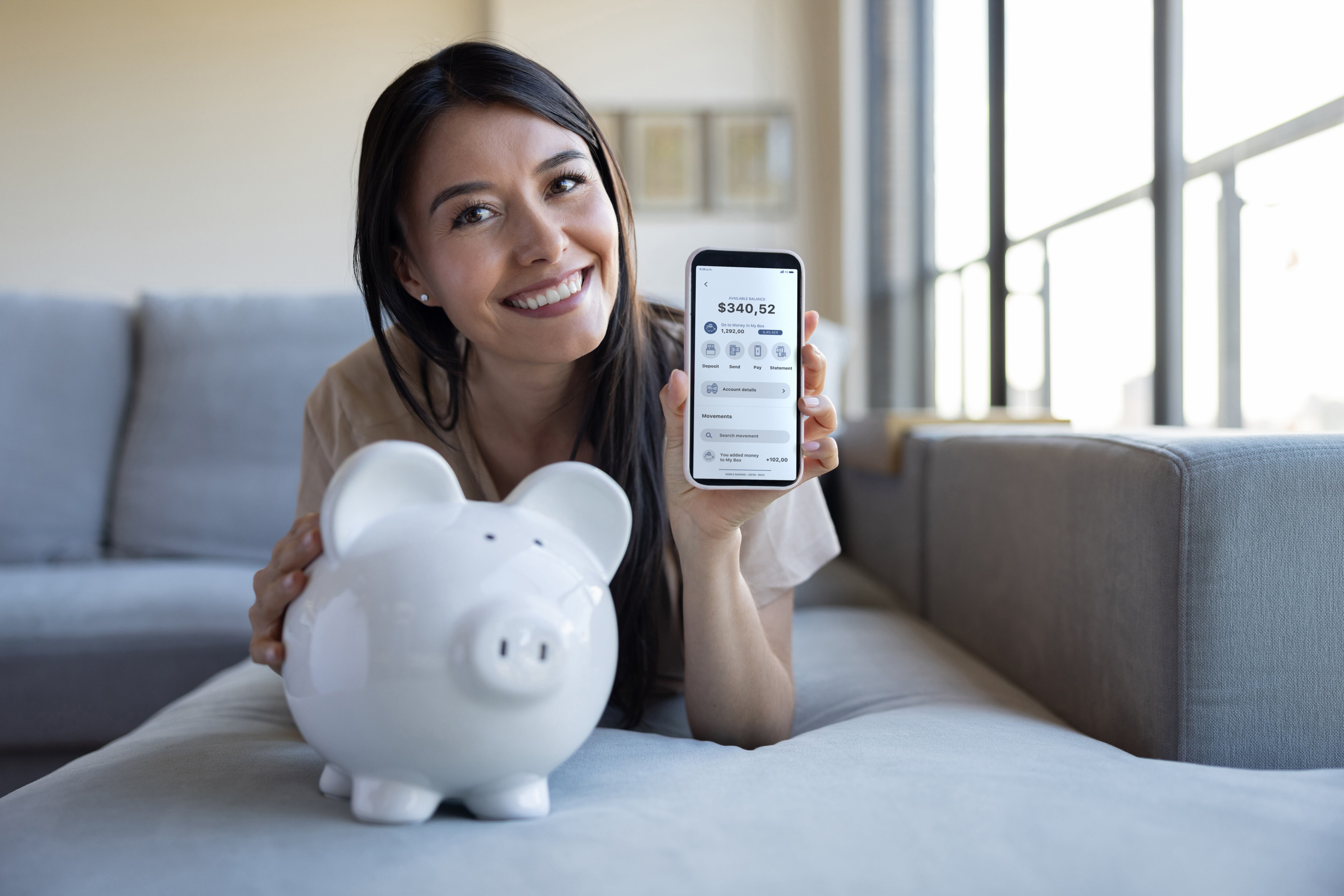 Imagen de referencia de una mujer ahorrando. Getty Images