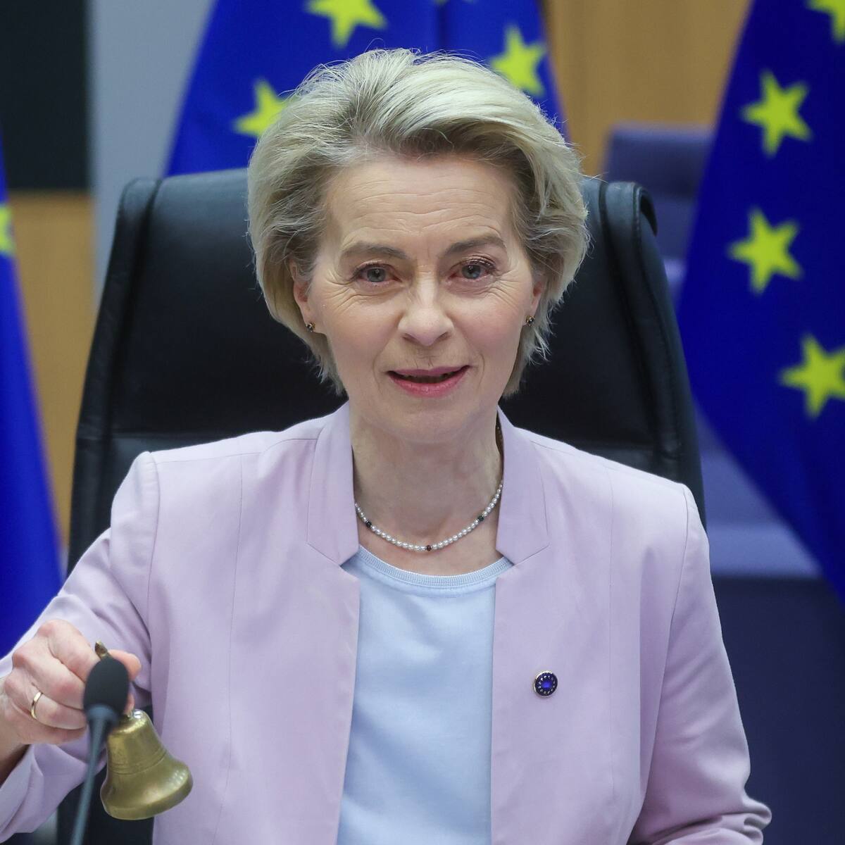 La Unión Europea promete una “reacción firme” frente a los aranceles anunciados por Estados Unidos