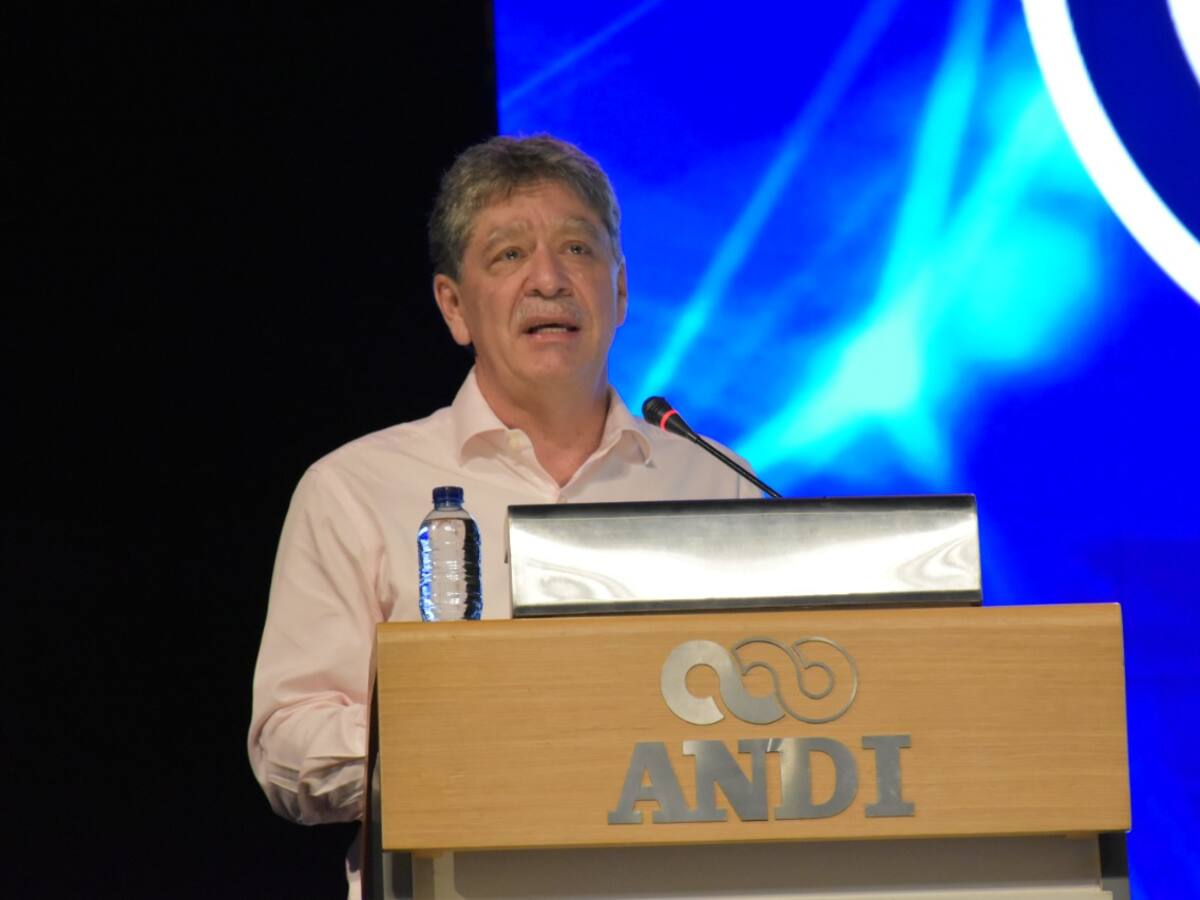 No todo lo que les suena bien a los ciudadanos es conveniente: Bruce Mac Master