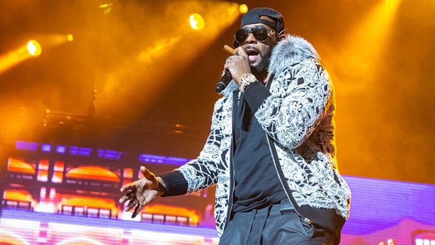 El cantante R. Kelly es acusado de 10 cargos de abuso sexual. Foto: Getty Images