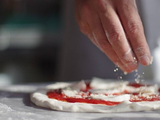 La mujer ganó el concurso “The Fastest Pizza Maker” al preparar una pizza en minuto y medio.. Foto: Getty Images