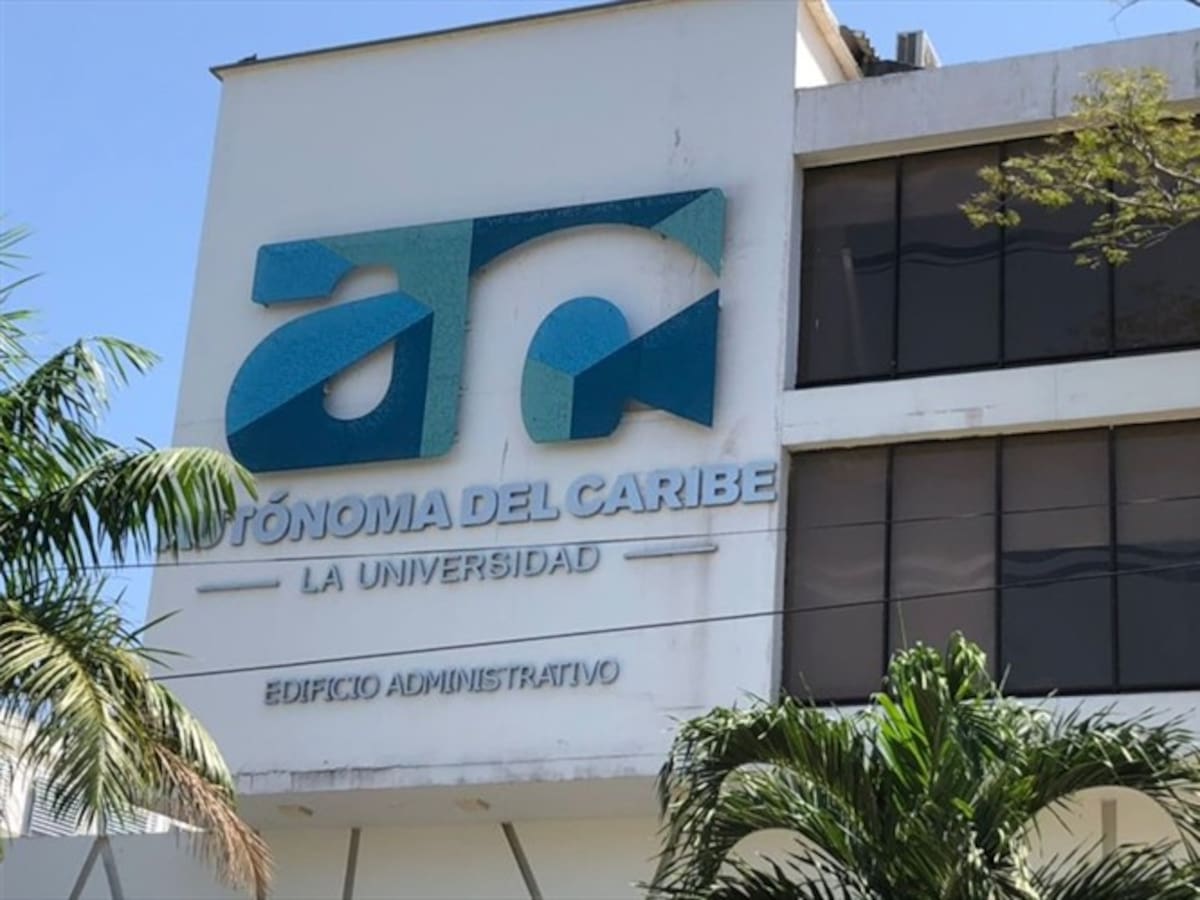 Sala General de Uniautónoma retira por unanimidad a su presidenta Sandra Devia