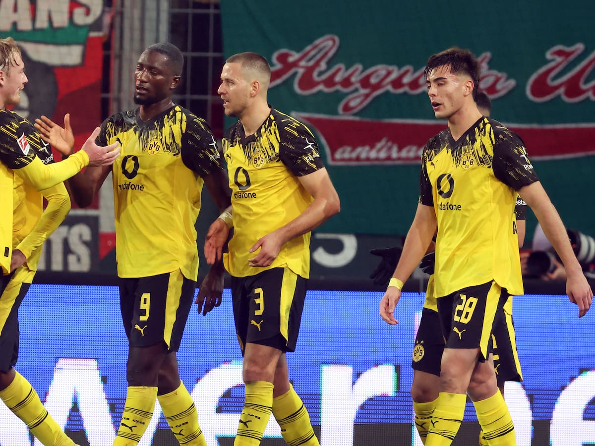 Dortmund ganó 1-0 al Augsburgo en el inicio de la novena fecha de Bundesliga