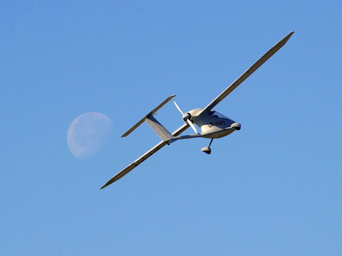 Un avión An-24 con 43 pasajeros desapareció de los radares en el extremo oriente de Rusia