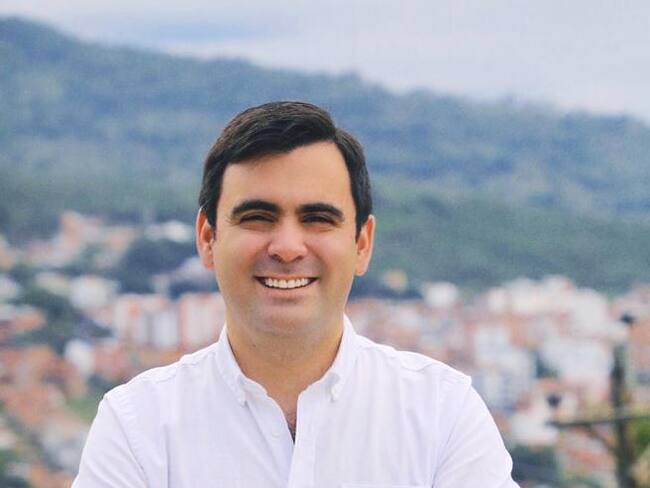 Héctor Mantilla, candidato a la Gobernación de Santander. Foto: Suministrada.