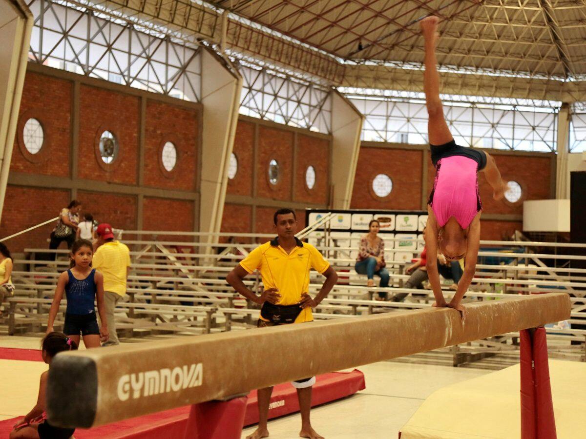 Críticas por estado del coliseo Eustorgio Colmenares en Cúcuta