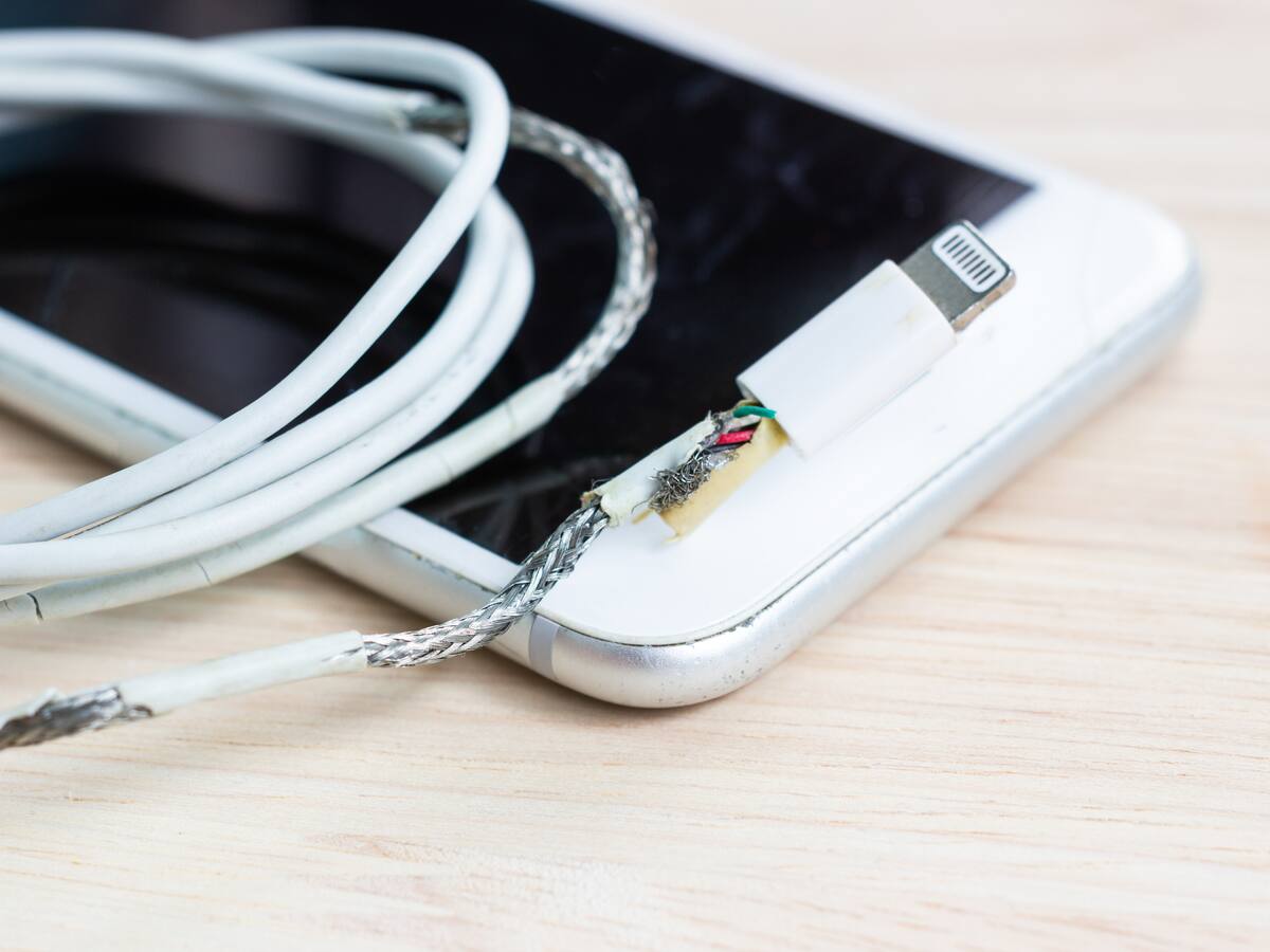5 trucos para que no se le dañe el cargador del celular