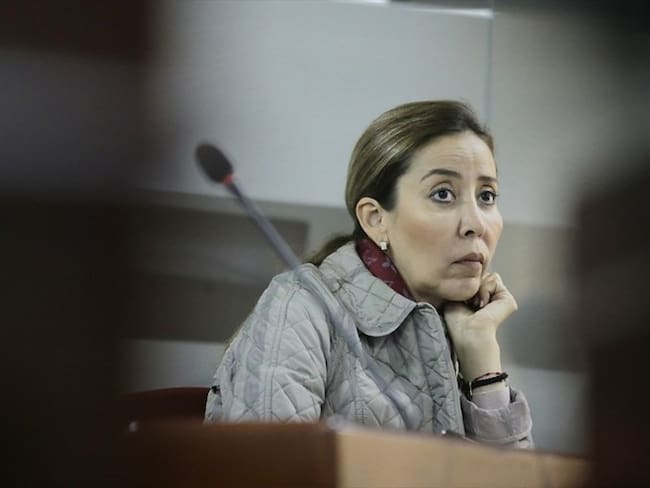 “Engavetaron mis denuncias sobre un montaje contra los Uribe”, denuncia Hilda Niño