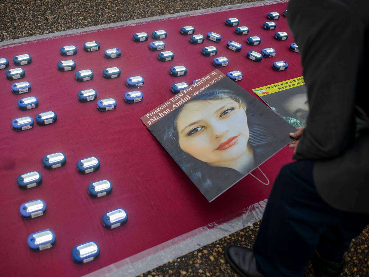 Mahsa Amini murió de enfermedad y no a “golpes”, según autoridades de Irán