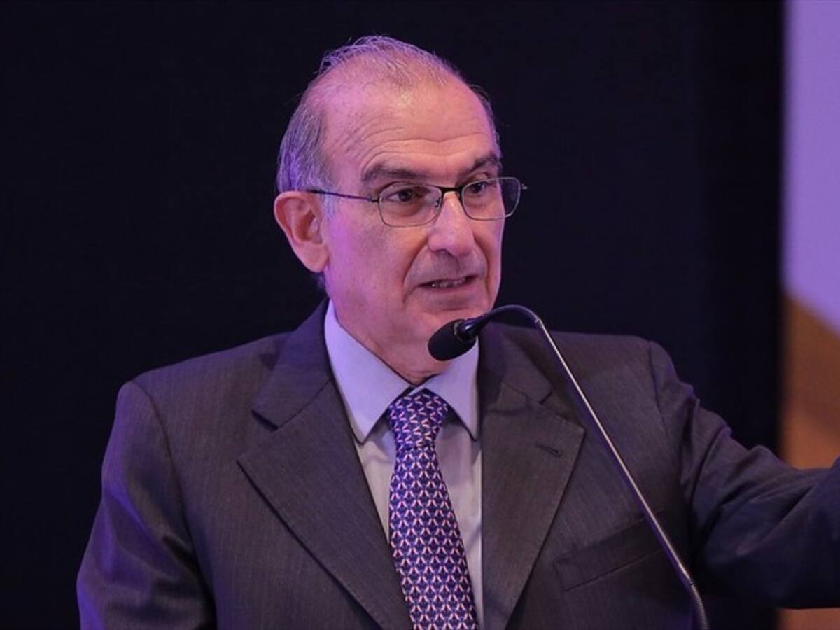 Propuesta de Humberto De La Calle es extemporánea: Mininterior