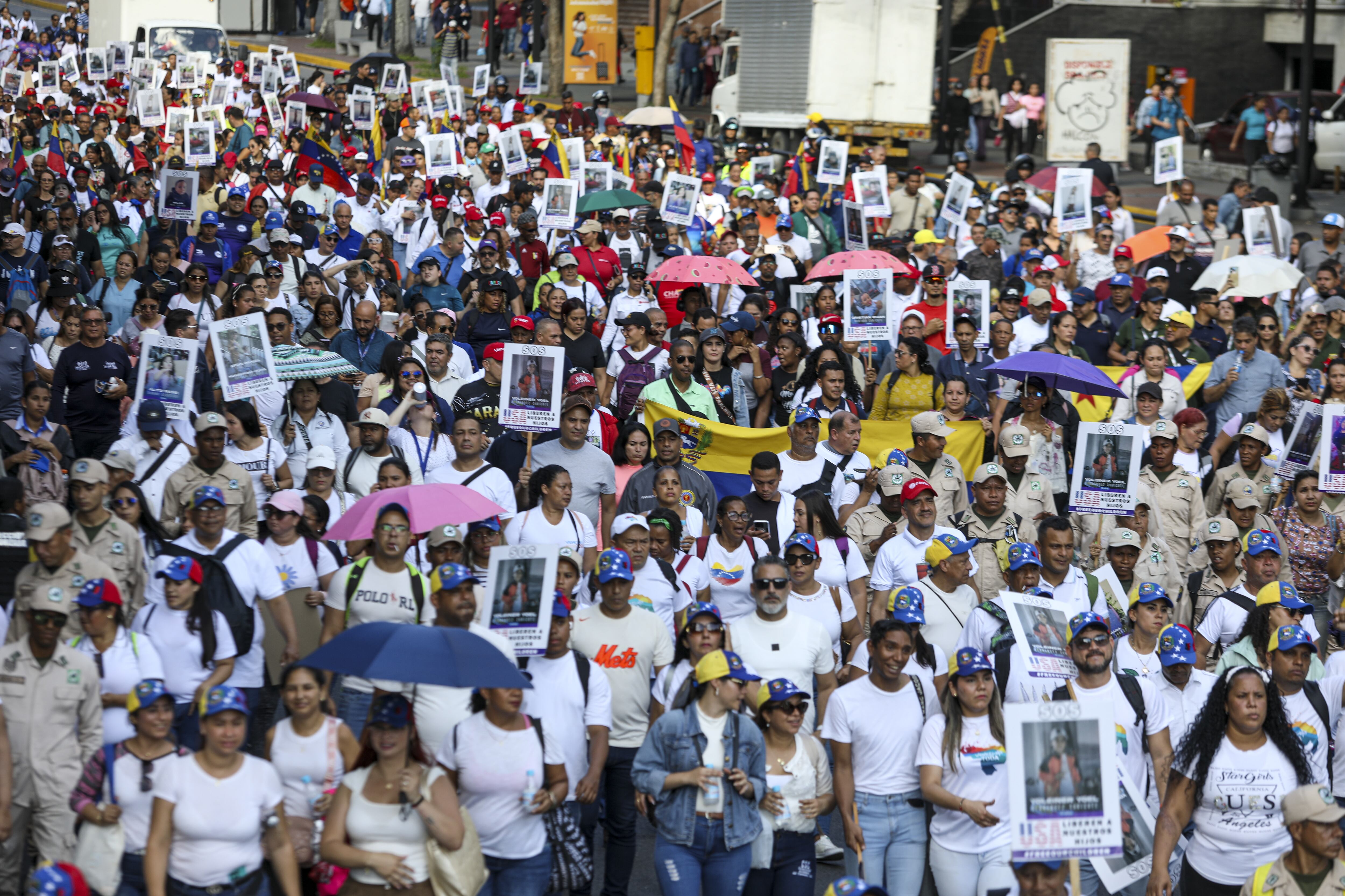 Protestas en Caracas, Venezuela para la devolución de niños separados de sus madres. FOTO: Ivan McGregor/Anadolu via Getty Images