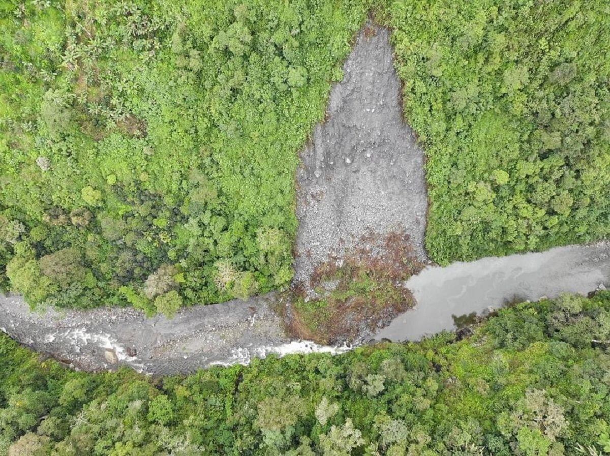 Monitorean deslizamiento de tierra en Marulanda, Caldas. Crédito: Secretaría de Medio Ambiente de Caldas.