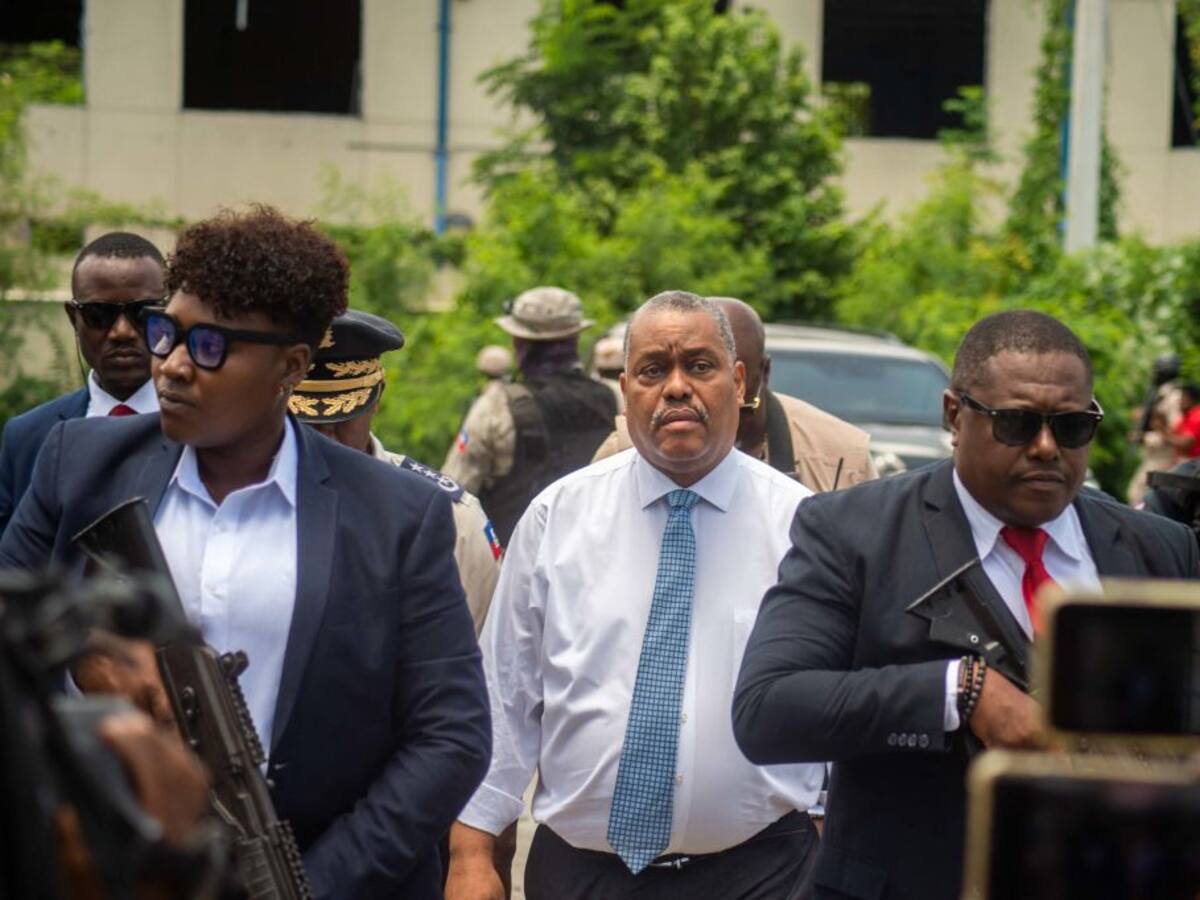 Bandas atacaron caravana del primer ministro haitiano durante su visita a un hospital