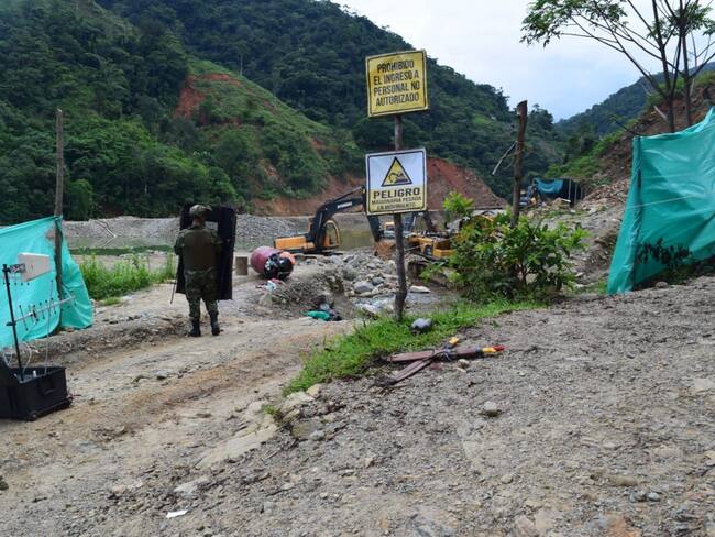 Operativo de la fuerza pública por maquinaria con explosivos en Antioquia. Foto: Suministrada