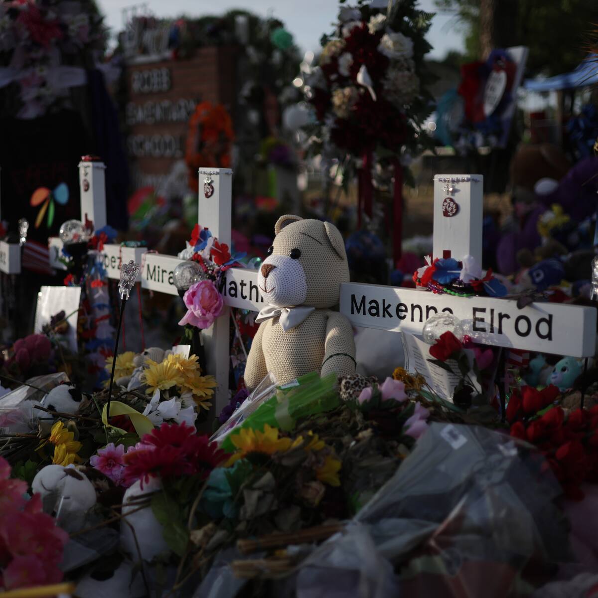 Las fallas de la Policía en el tiroteo en una escuela en Texas, según exjefe del FBI