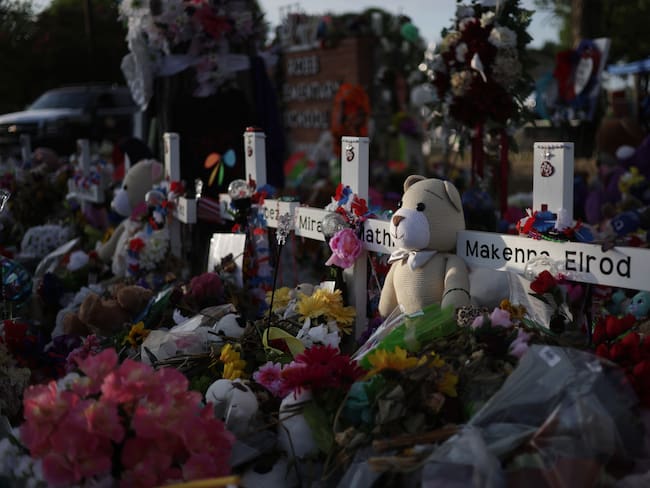 Las fallas de la Policía en el tiroteo en una escuela en Texas, según exjefe del FBI