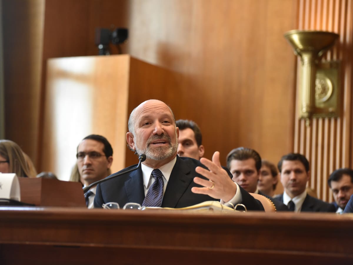 EE.UU. espera recibir 50.000 millones de dólares al mes por los aranceles