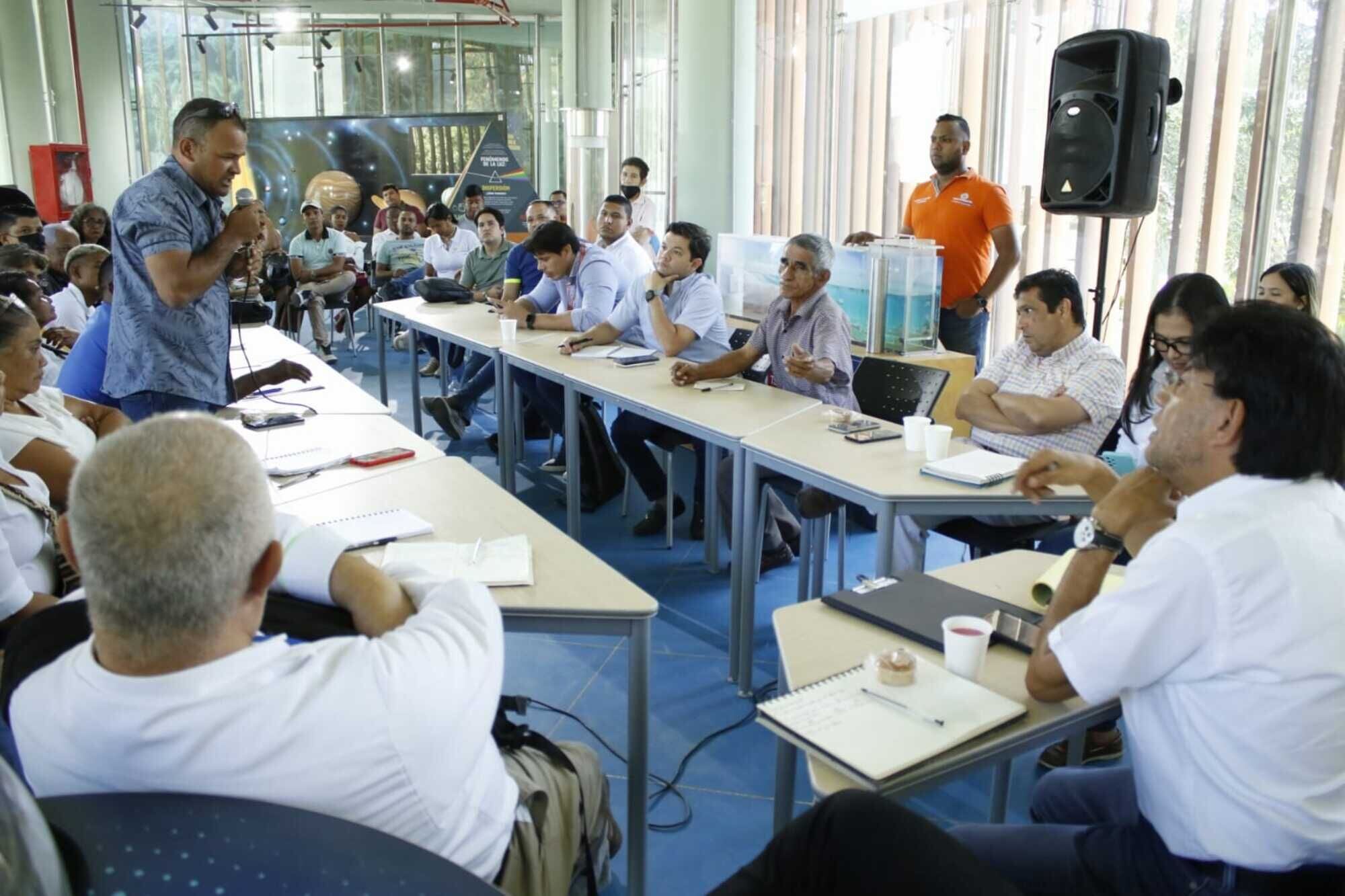 Reunión entre líderes y secretarios de gobierno/ Alcaldía de Santa Marta